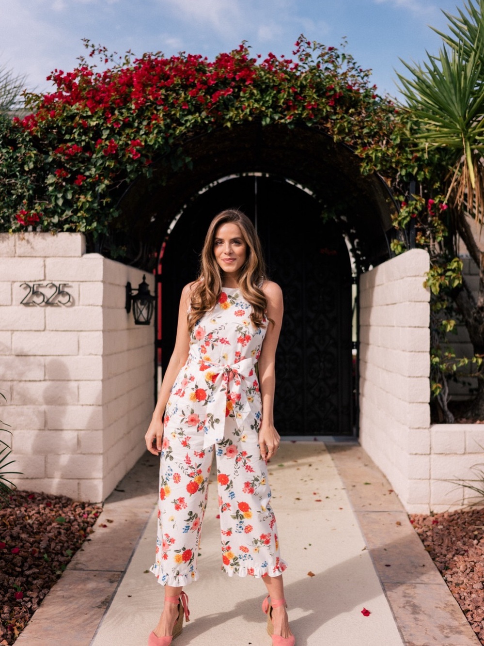 GAL MEETS GLAM • Beverly Ruffle Racerback Cotton Jumpsuit Floral Size 0